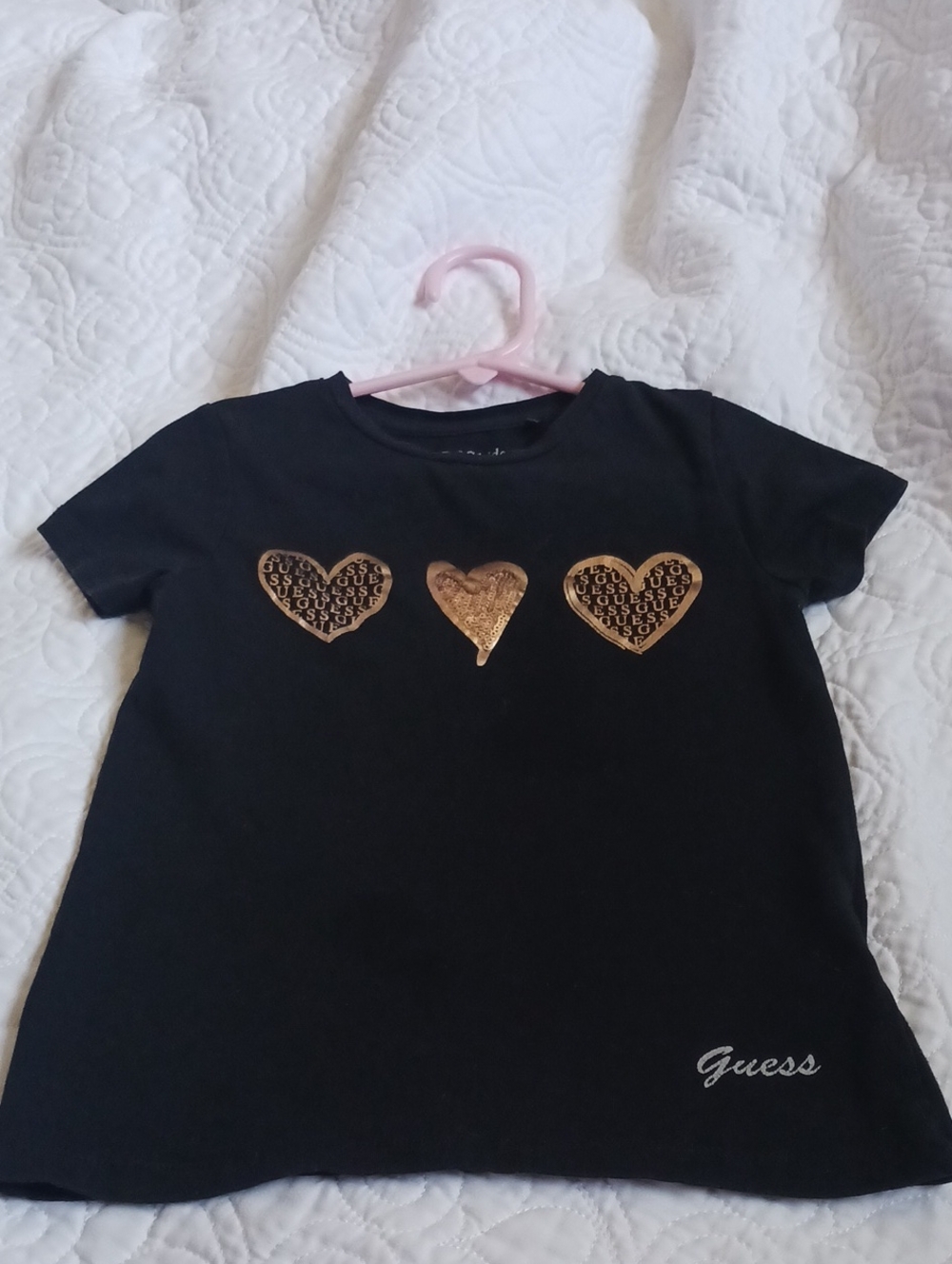 Guess Black Tee with Gold Heart Trio